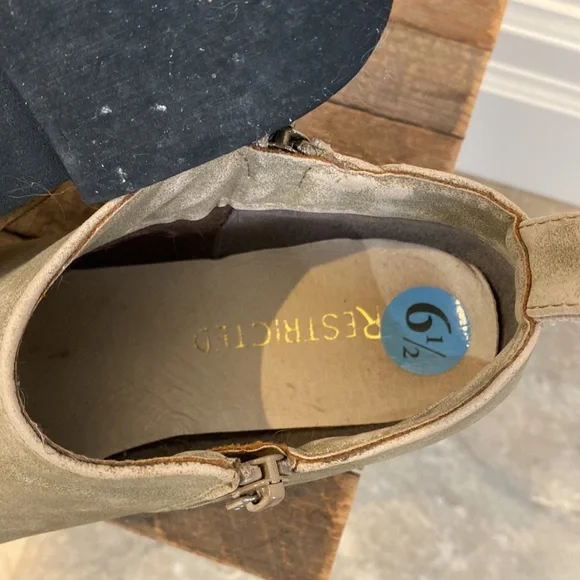 Restricted Booties - Picture 5 of 11